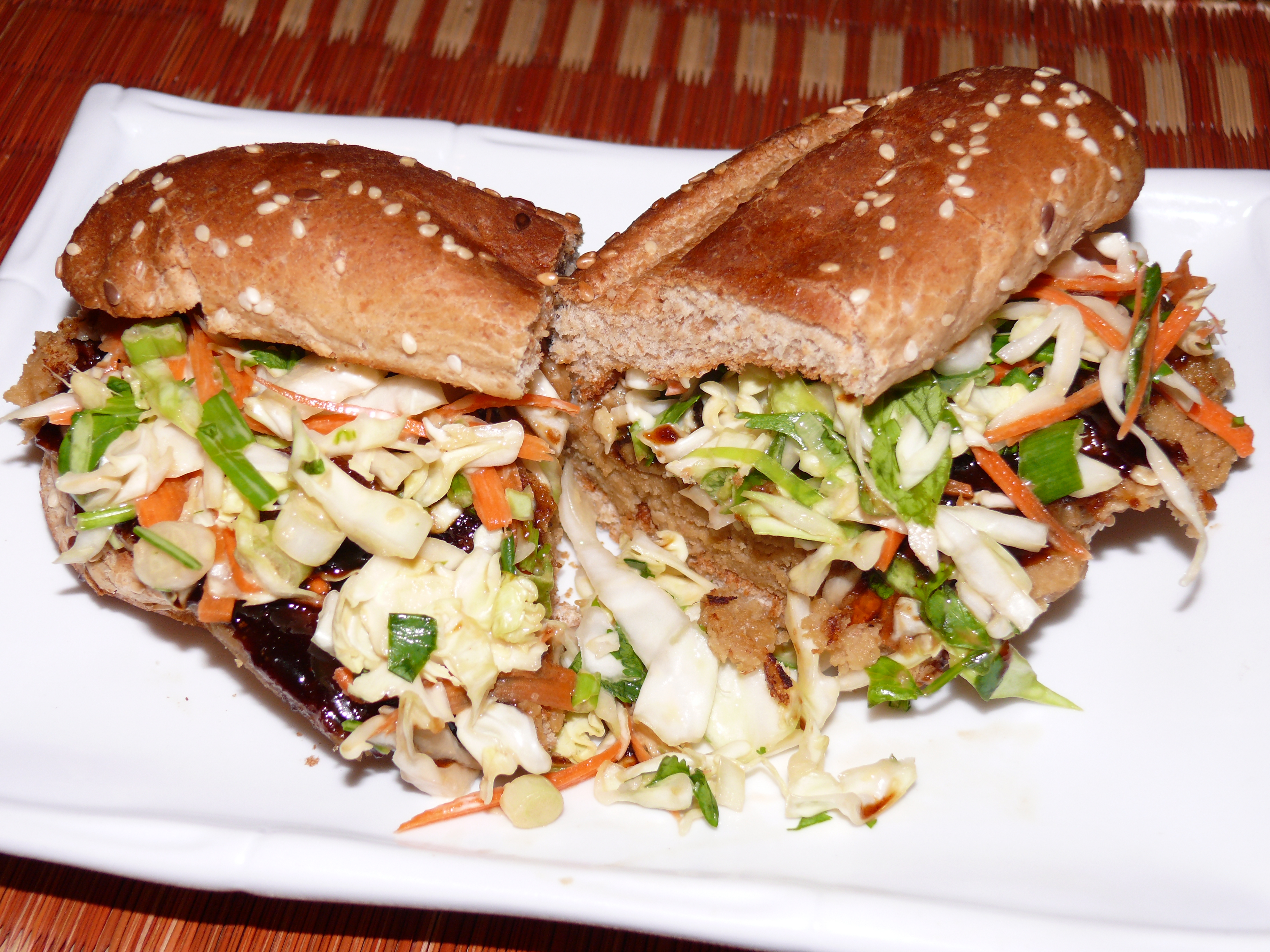 Chinese_5_Spice_BBQ_Seitan_Sandwich[1]